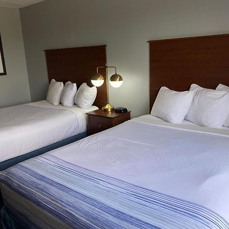 Americinn By Wyndham Webster City Dış mekan fotoğraf